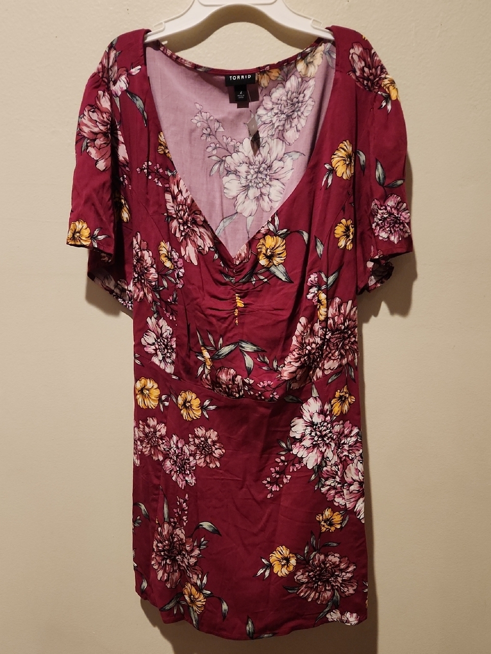 ❤️ NWT! TORRID FLORAL TIE-BACK FLUTTER SLEEVE TOP, 2X